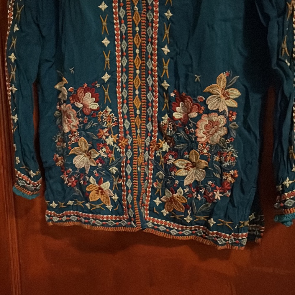 Spring 22 Johnny Was - Picture 2 of 4